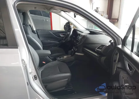 2020 Subaru Forester Premium z USA, uszkodzony, nr VIN JF2SKAJC4LH439968